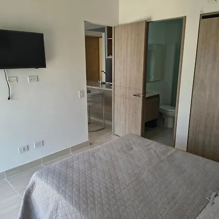 Elegante Y Moderno En Serena Del Mar Apartamento *